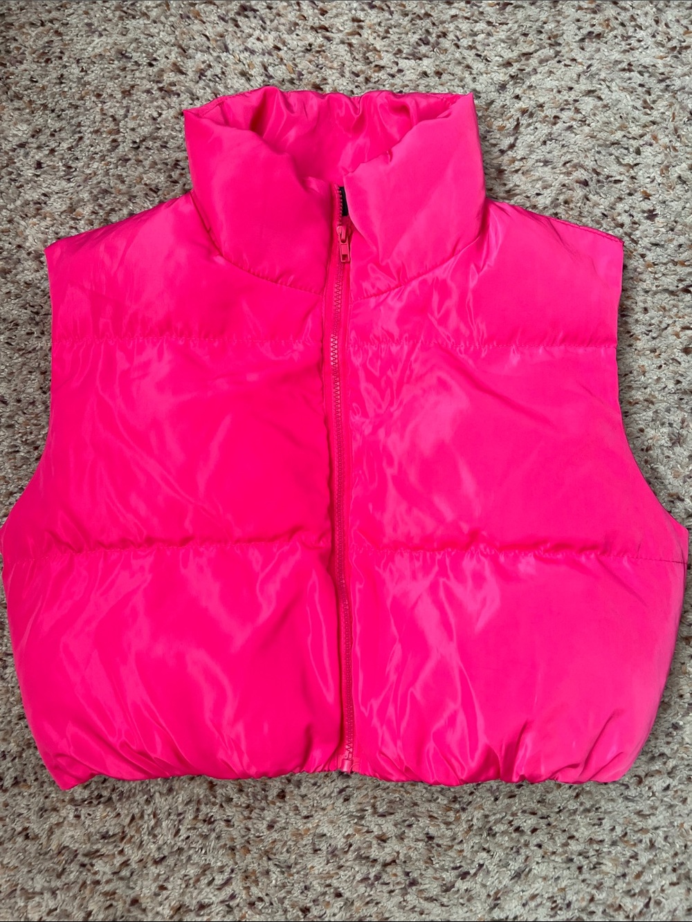 SHEIN Glossy Cropped Puffer Vest in Hot Pink